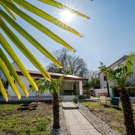 Malinka Private Pool 150m To Garden & Bbq * Malinska